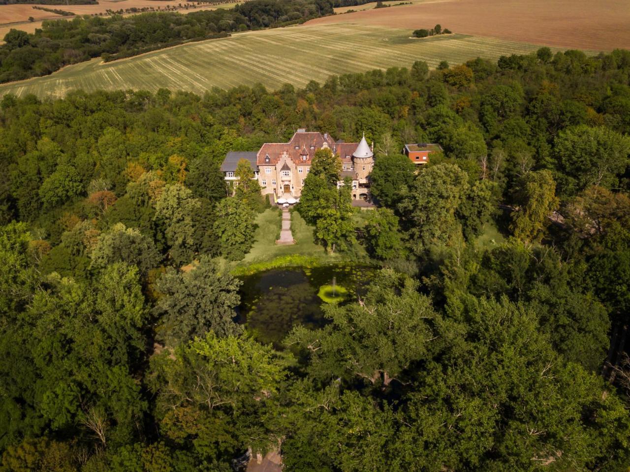 Schlosshotel Villa Westerberge Aschersleben Exterior photo